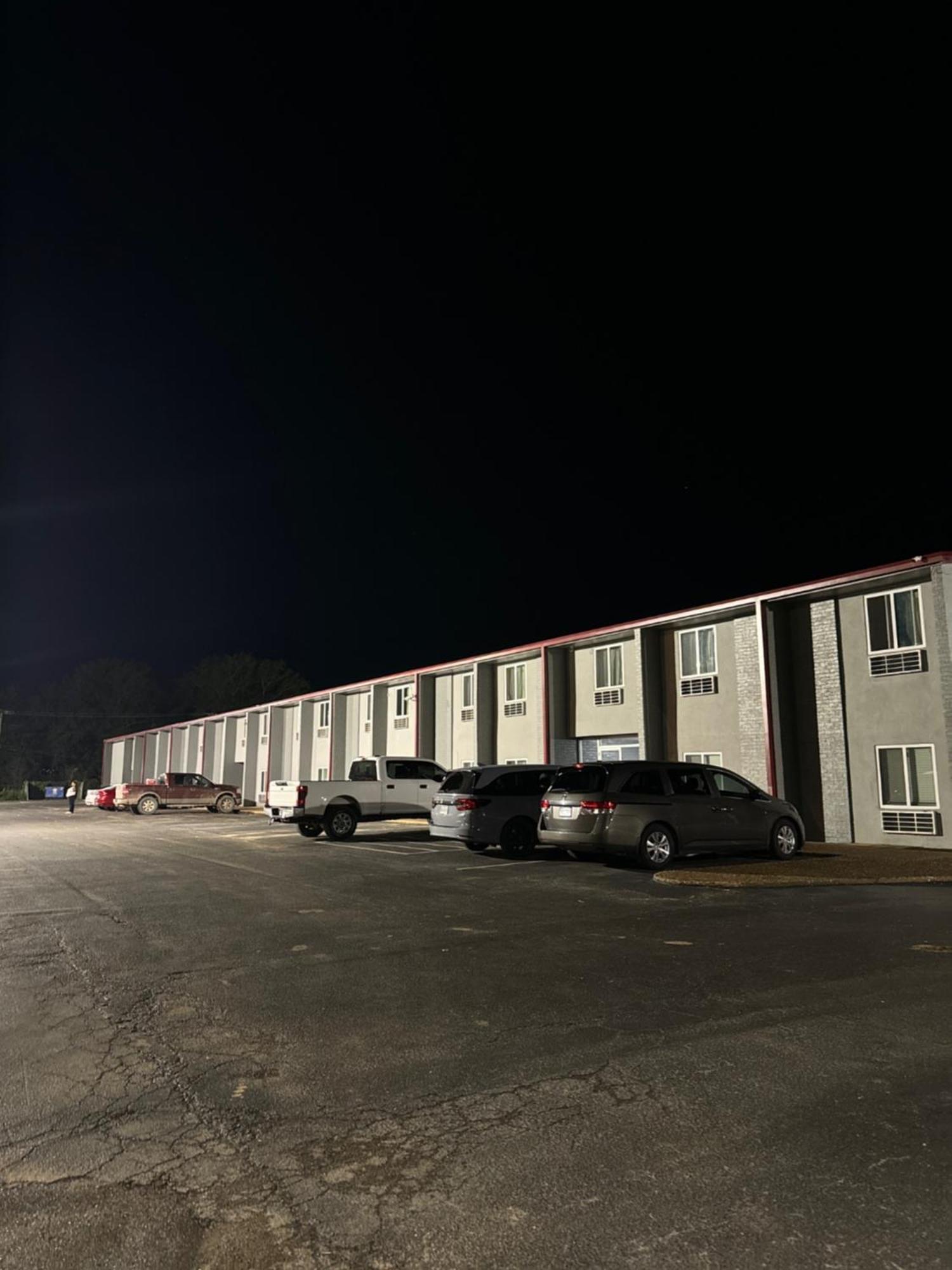 Americas Best Value Inn Marshall Bel Air Екстер'єр фото